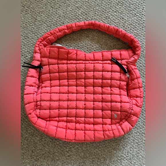 Free People NWT Caryall Puff Large bag pink - Picture 2 of 9